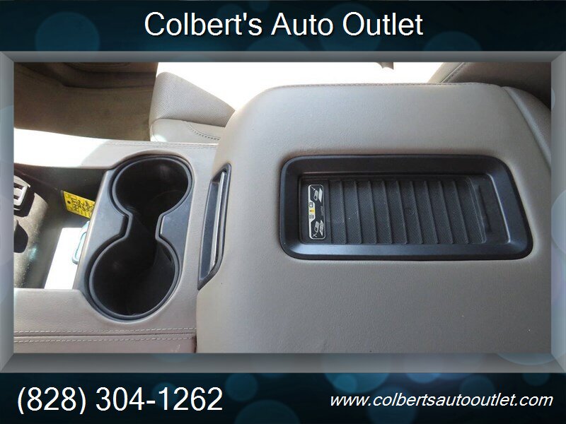 2016 GMC Yukon XL SLT 4x2 4dr SUV - Photo 32 - Hickory, NC 28601