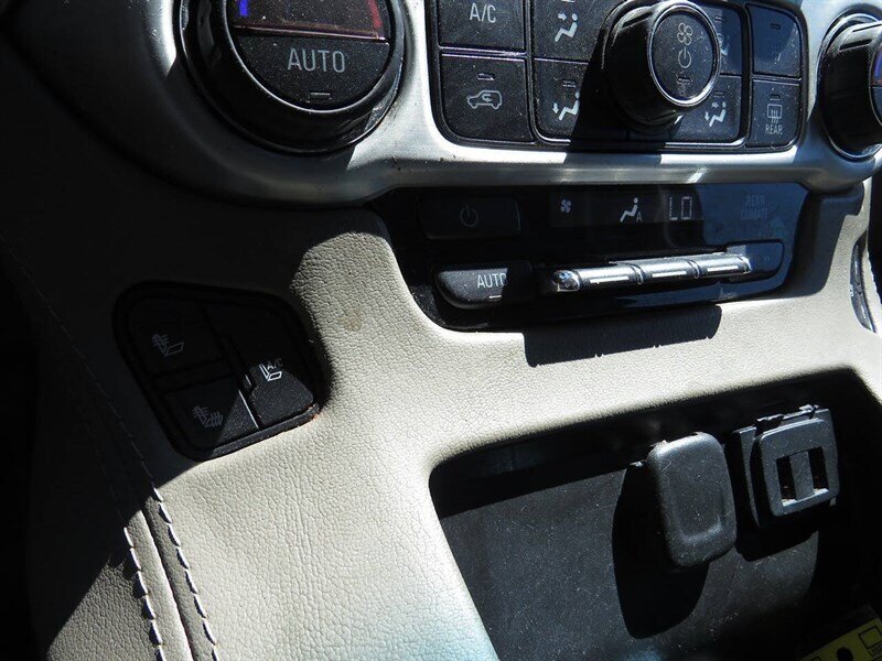 2016 GMC Yukon XL SLT 4x2 4dr SUV - Photo 31 - Hickory, NC 28601