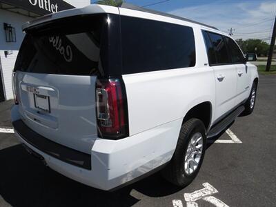 2016 GMC Yukon XL SLT 4x2 4dr SUV   - Photo 8 - Hickory, NC 28601