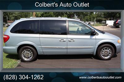 2001 Chrysler Town & Country Limited   - Photo 9 - Hickory, NC 28601