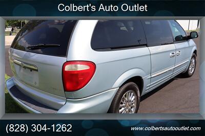 2001 Chrysler Town & Country Limited   - Photo 8 - Hickory, NC 28601