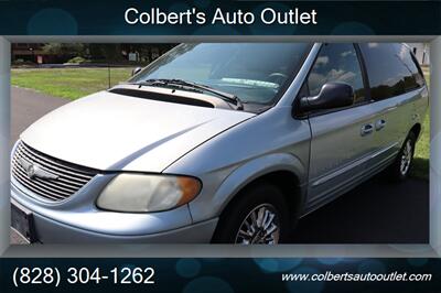 2001 Chrysler Town & Country Limited   - Photo 4 - Hickory, NC 28601