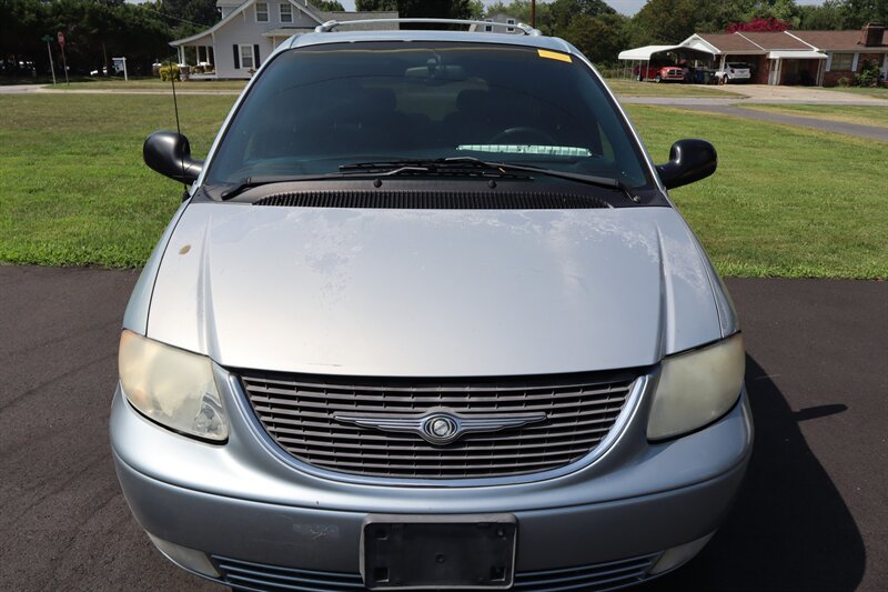 2001 Chrysler Town & Country Limited - Photo 3 - Hickory, NC 28601
