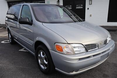 2001 Oldsmobile Silhouette Premiere 4dr Extended Mini Van   - Photo 2 - Hickory, NC 28601