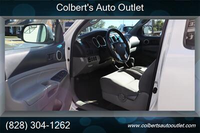 2013 Toyota Tacoma V6   - Photo 12 - Hickory, NC 28601