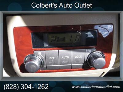 2012 Toyota Highlander Limited AWD 4dr SUV   - Photo 20 - Hickory, NC 28601