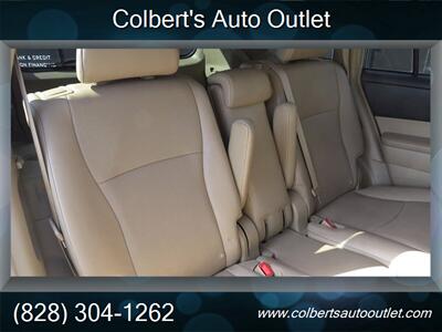 2012 Toyota Highlander Limited AWD 4dr SUV   - Photo 15 - Hickory, NC 28601