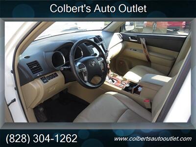 2012 Toyota Highlander Limited AWD 4dr SUV   - Photo 11 - Hickory, NC 28601