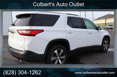2018 Chevrolet Traverse LT Leather - Photo 4 - Hickory, NC 28601