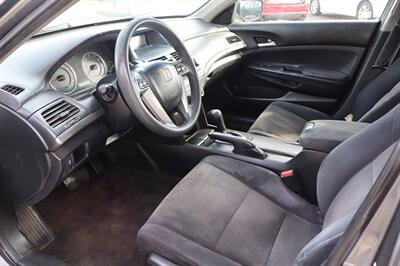 2010 Honda Accord LX 4dr Sedan 5A   - Photo 11 - Hickory, NC 28601