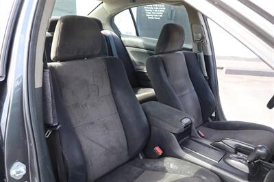 2010 Honda Accord LX 4dr Sedan 5A   - Photo 18 - Hickory, NC 28601