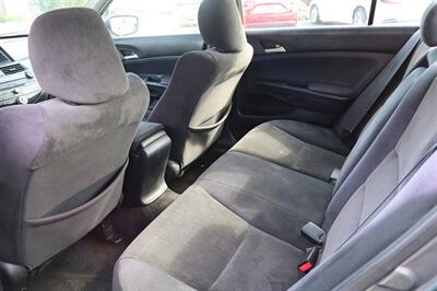 2010 Honda Accord LX 4dr Sedan 5A   - Photo 13 - Hickory, NC 28601