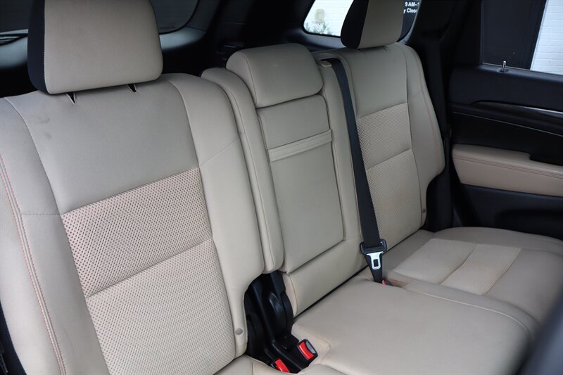 2016 Jeep Grand Cherokee Laredo 4x4 4dr SUV - Photo 17 - Hickory, NC 28601