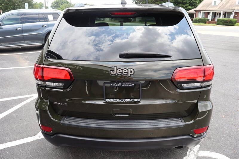 2016 Jeep Grand Cherokee Laredo 4x4 4dr SUV - Photo 7 - Hickory, NC 28601