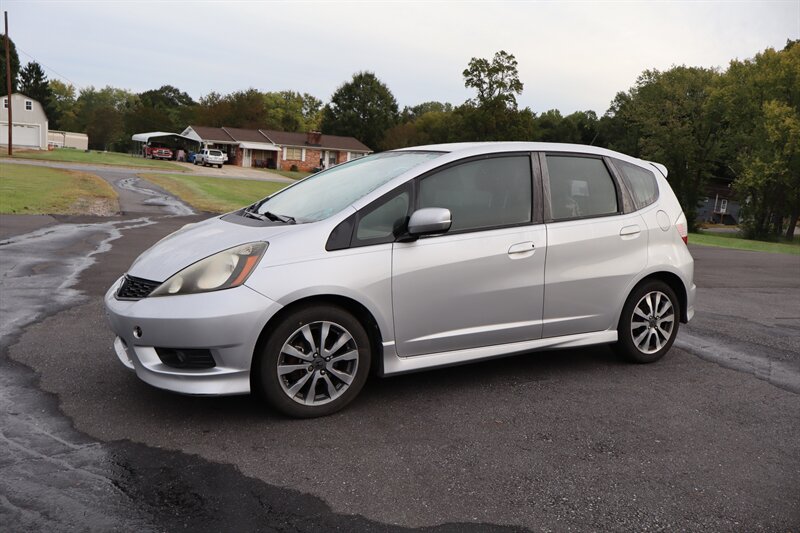 2012 Honda Fit Sport - Photo 2 - Hickory, NC 28601