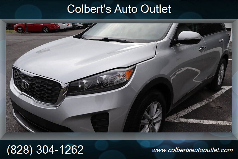 2019 Kia Sorento LX 4dr SUV - Photo 4 - Hickory, NC 28601