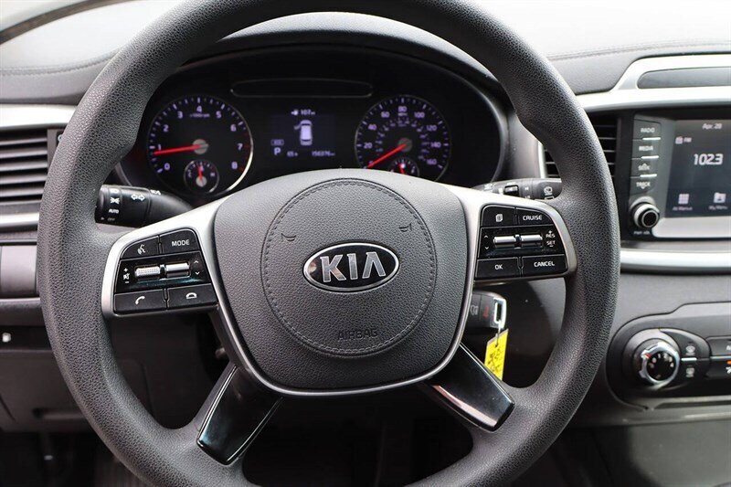 2019 Kia Sorento LX 4dr SUV - Photo 18 - Hickory, NC 28601