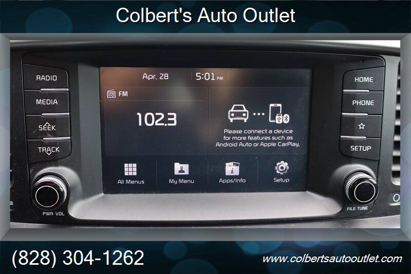 2019 Kia Sorento LX 4dr SUV - Photo 20 - Hickory, NC 28601