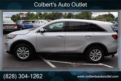 2019 Kia Sorento LX 4dr SUV - Photo 5 - Hickory, NC 28601