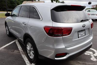 2019 Kia Sorento LX 4dr SUV   - Photo 6 - Hickory, NC 28601