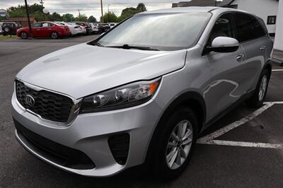 2019 Kia Sorento LX 4dr SUV   - Photo 4 - Hickory, NC 28601