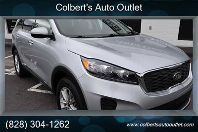 2019 Kia Sorento LX 4dr SUV - Photo 2 - Hickory, NC 28601