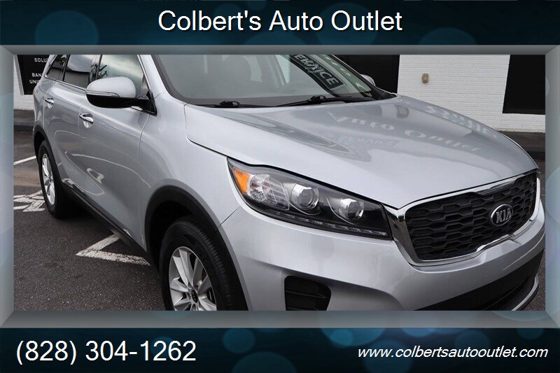 2019 Kia Sorento LX 4dr SUV - Photo 2 - Hickory, NC 28601