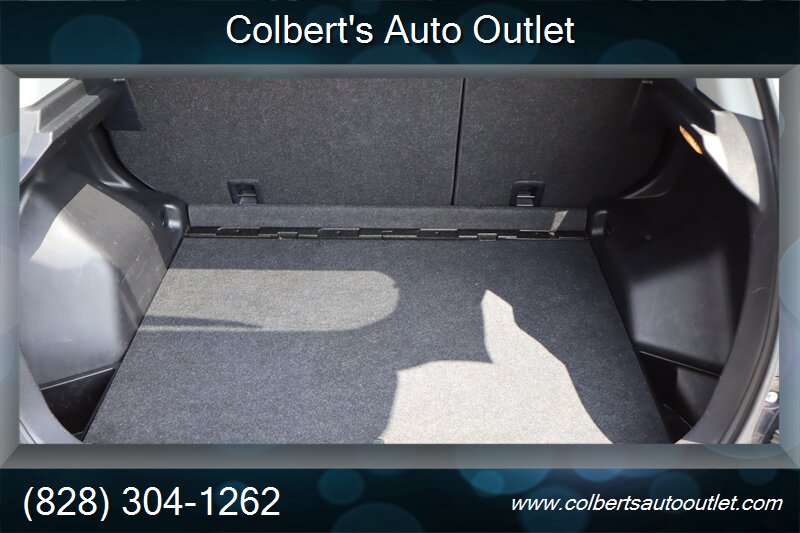 2017 Mitsubishi Outlander Sport LE - Photo 14 - Hickory, NC 28601
