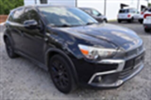 2017 Mitsubishi Outlander Sport LE   - Photo 1 - Hickory, NC 28601