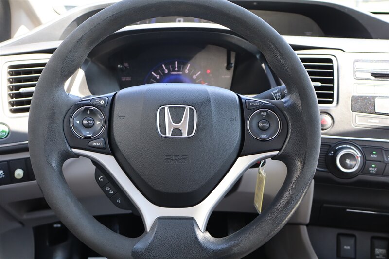 2015 Honda Civic LX - Photo 11 - Hickory, NC 28601