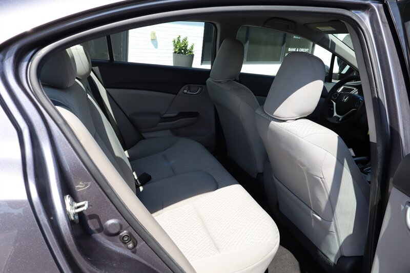 2015 Honda Civic LX - Photo 20 - Hickory, NC 28601