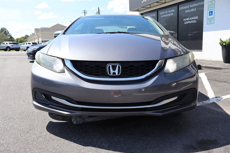 2015 Honda Civic LX - Photo 6 - Hickory, NC 28601