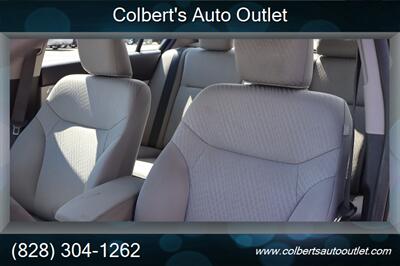 2015 Honda Civic LX - Photo 16 - Hickory, NC 28601