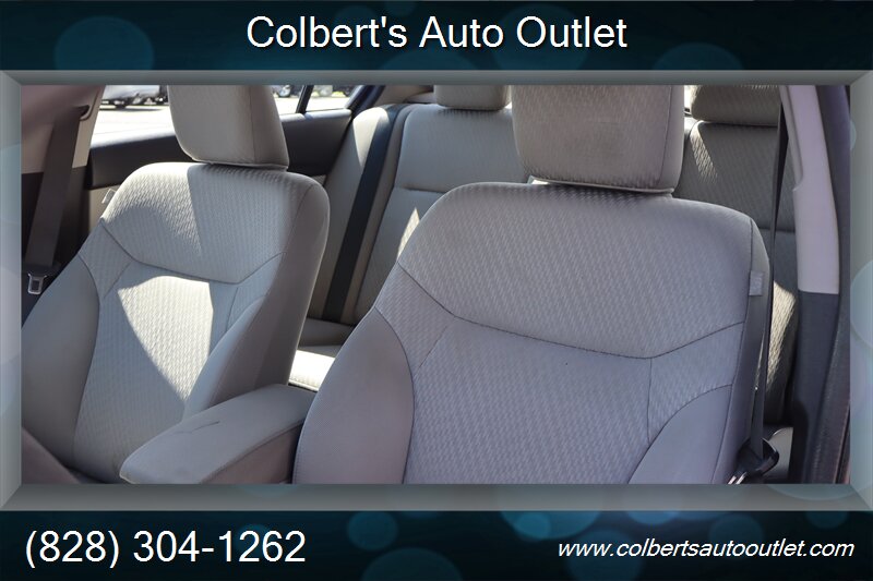 2015 Honda Civic LX - Photo 16 - Hickory, NC 28601
