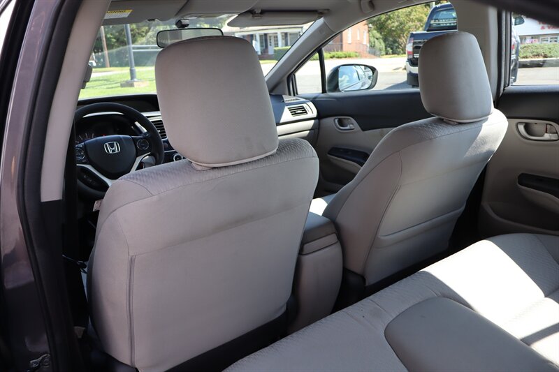 2015 Honda Civic LX - Photo 18 - Hickory, NC 28601