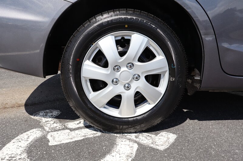 2015 Honda Civic LX - Photo 9 - Hickory, NC 28601