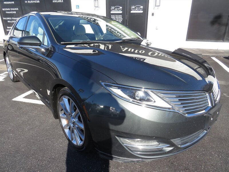 2016 Lincoln MKZ Base 4dr Sedan - Photo 3 - Hickory, NC 28601