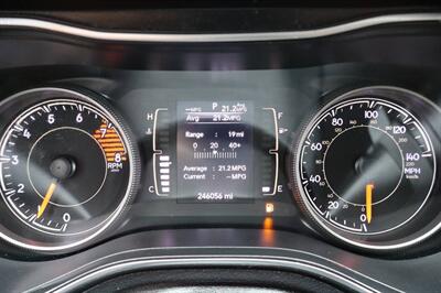 2019 Jeep Cherokee Latitude 4x4 4dr SUV   - Photo 24 - Hickory, NC 28601