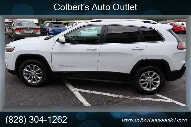 2019 Jeep Cherokee Latitude 4x4 4dr SUV - Photo 5 - Hickory, NC 28601