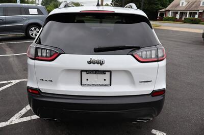 2019 Jeep Cherokee Latitude 4x4 4dr SUV   - Photo 7 - Hickory, NC 28601