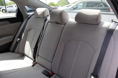 2015 Hyundai Sonata SE 4dr Sedan   - Photo 14 - Hickory, NC 28601