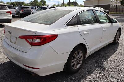 2015 Hyundai Sonata SE 4dr Sedan   - Photo 31 - Hickory, NC 28601