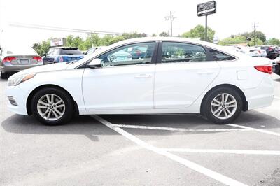 2015 Hyundai Sonata SE 4dr Sedan   - Photo 5 - Hickory, NC 28601