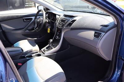 2016 Hyundai Elantra SE 4dr Sedan 6A (US)   - Photo 17 - Hickory, NC 28601