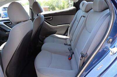 2016 Hyundai Elantra SE 4dr Sedan 6A (US)   - Photo 12 - Hickory, NC 28601