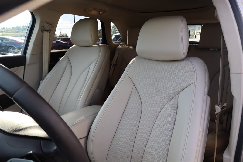2017 Lincoln MKC Reserve - Photo 16 - Hickory, NC 28601