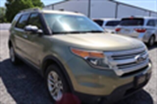 2013 Ford Explorer XLT   - Photo 1 - Hickory, NC 28601