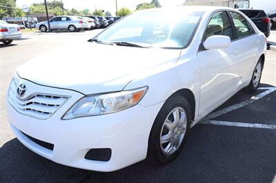 2010 Toyota Camry Base 4dr Sedan 6A   - Photo 5 - Hickory, NC 28601