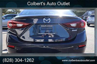 2018 Mazda Mazda3 Touring - Photo 11 - Hickory, NC 28601