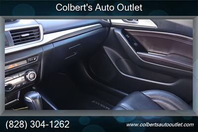2018 Mazda Mazda3 Touring - Photo 23 - Hickory, NC 28601
